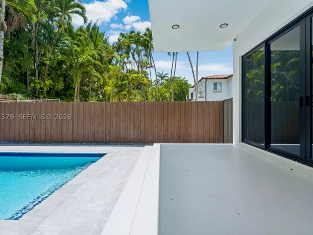 Продажа дома по адресу 3352 SW 28th Ter - фото 8928361