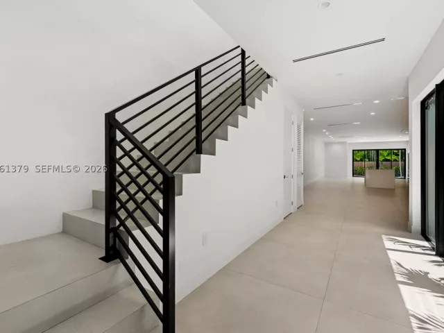 Продажа дома по адресу 3352 SW 28th Ter - фото 8928349