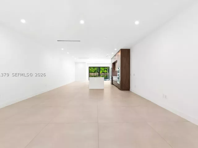 Продажа дома по адресу 3352 SW 28th Ter - фото 8928350