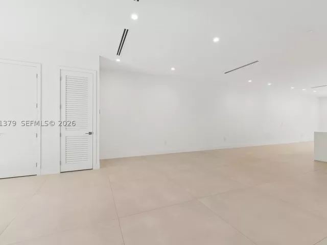 Продажа дома по адресу 3352 SW 28th Ter - фото 8928351