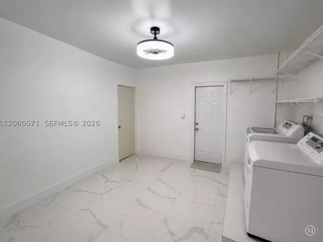 Продажа дома по адресу 19727 SW 118th Pl - фото 8947492