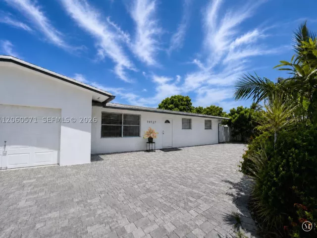 Продажа дома по адресу 19727 SW 118th Pl - фото 8947497