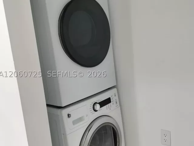 Продажа дома по адресу 1480 NE 157th St - фото 8935019