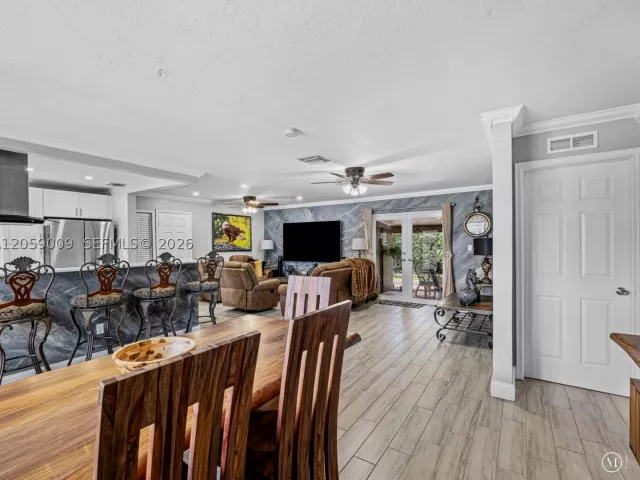Продажа дома по адресу 6721 Allen St - фото 8947006