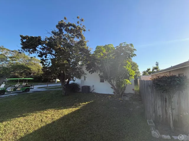 Продажа дома по адресу 520 NW 3RD Street - фото 9381365