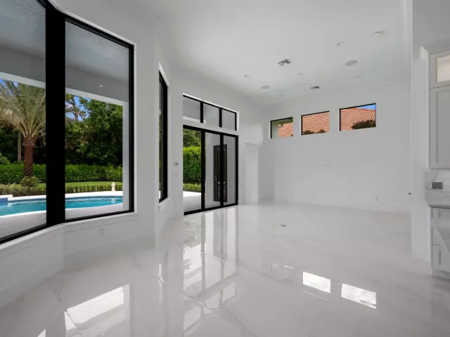 Продажа дома по адресу 1712 Mayacoo Lakes Boulevard - фото 9013158