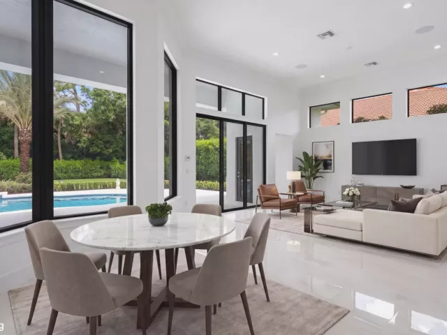 Продажа дома по адресу 1712 Mayacoo Lakes Boulevard - фото 9013160