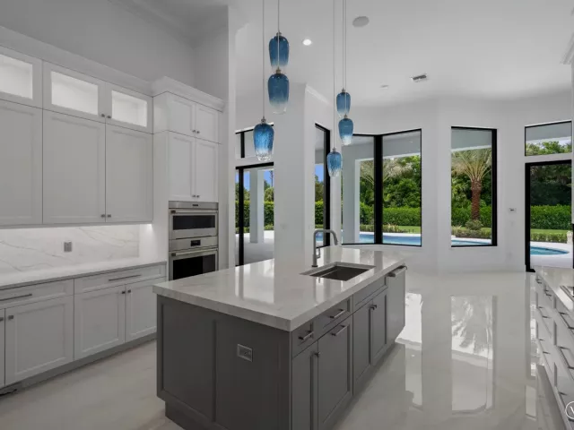 Продажа дома по адресу 1712 Mayacoo Lakes Boulevard - фото 9013164