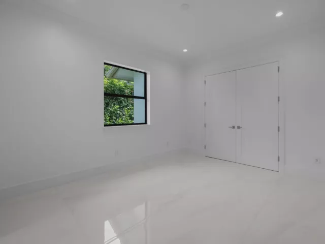 Продажа дома по адресу 1712 Mayacoo Lakes Boulevard - фото 9013187