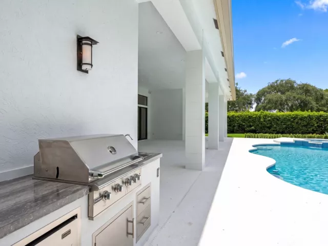 Продажа дома по адресу 1712 Mayacoo Lakes Boulevard - фото 9013193