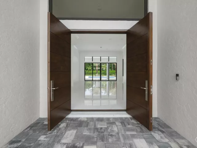 Продажа дома по адресу 1712 Mayacoo Lakes Boulevard - фото 9013147