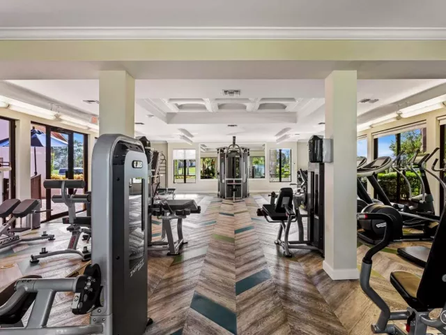 Продажа дома по адресу 1712 Mayacoo Lakes Boulevard - фото 9013242