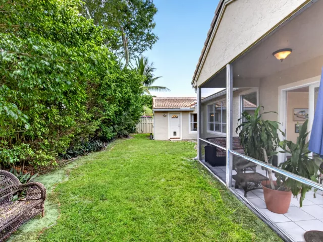 Продажа дома по адресу 9415 Lake Serena Drive - фото 9359470