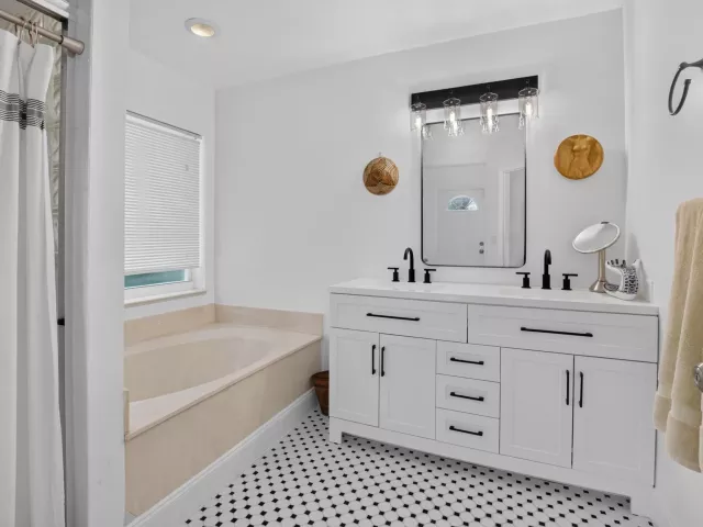 Продажа дома по адресу 9415 Lake Serena Drive - фото 9359473