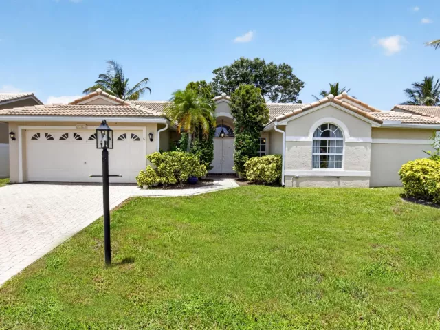 Продажа дома по адресу 9415 Lake Serena Drive - фото 9359448