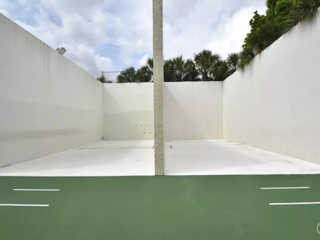 Продажа дома по адресу 9415 Lake Serena Drive - фото 9359484