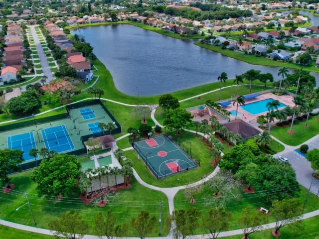 Продажа дома по адресу 9415 Lake Serena Drive - фото 9359486