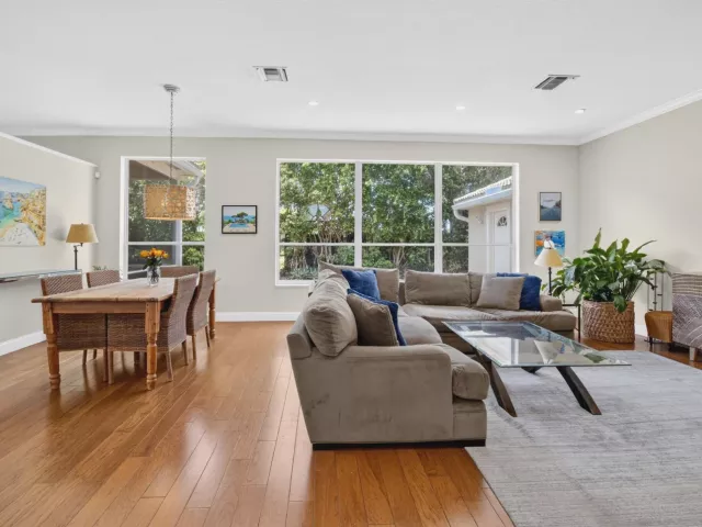 Продажа дома по адресу 9415 Lake Serena Drive - фото 9359452