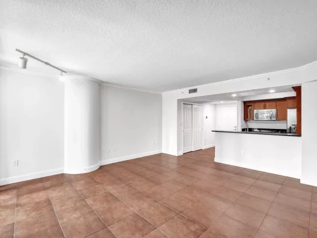 Продажа квартиры #203 - фото 9002571