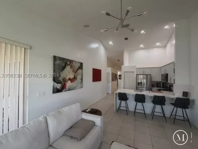 Продажа дома по адресу 299 Coral Trace Ln - фото 8934654