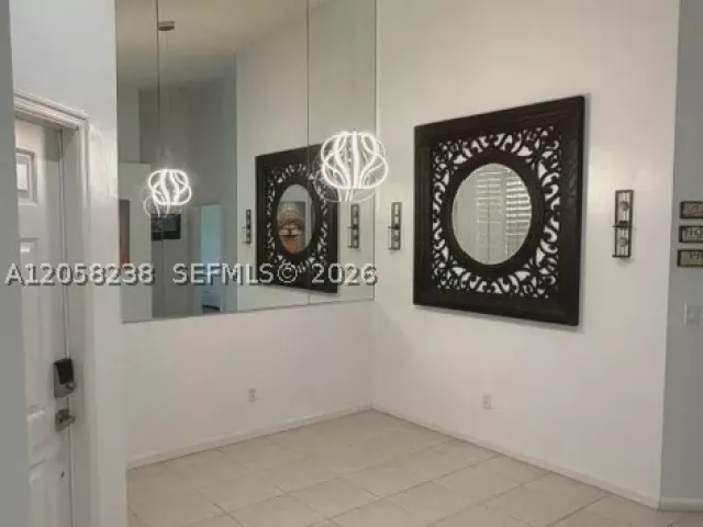 Продажа дома по адресу 299 Coral Trace Ln - фото 8934656