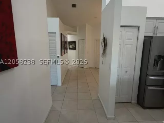 Продажа дома по адресу 299 Coral Trace Ln - фото 8934657