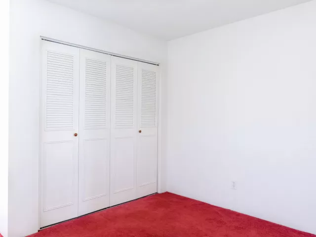 Продажа дома по адресу 2698 SW 14TH Court - фото 9180984