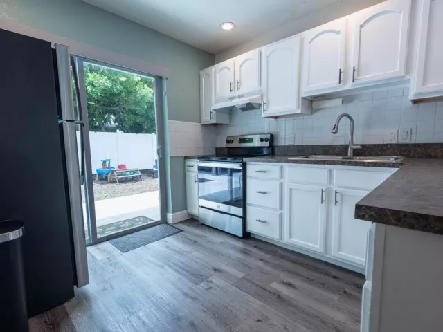 Продажа дома по адресу 1561 NE 30TH Court - фото 8934833