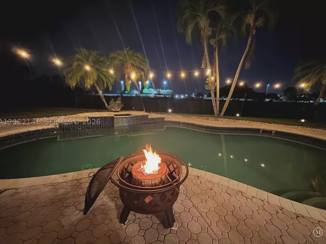 Продажа дома по адресу 694 SW 168th Way - фото 9279869