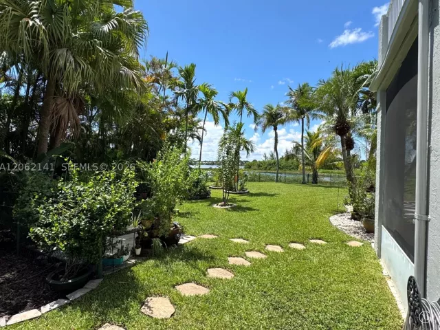 Продажа дома по адресу 694 SW 168th Way - фото 9279879