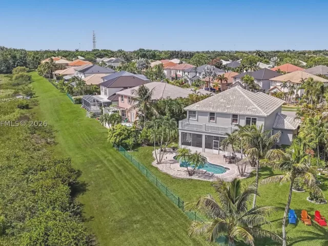 Продажа дома по адресу 694 SW 168th Way - фото 9279882