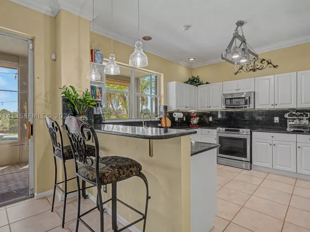 Продажа дома по адресу 694 SW 168th Way - фото 9279906