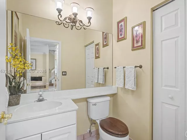 Продажа дома по адресу 694 SW 168th Way - фото 9279912