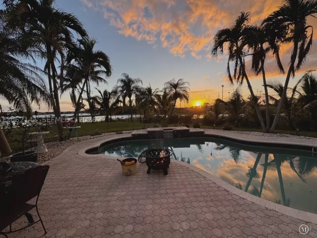 Продажа дома по адресу 694 SW 168th Way - фото 9279866