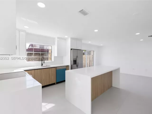 Продажа дома по адресу 10953 SW 151st Pl - фото 8938734