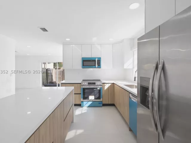 Продажа дома по адресу 10953 SW 151st Pl - фото 8938736