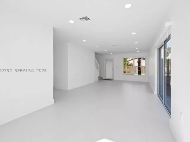 Продажа дома по адресу 10953 SW 151st Pl - фото 8938740