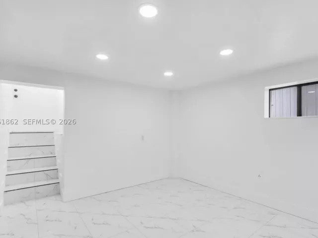 Продажа дома по адресу 1265 NE 201st Ter - фото 8938731