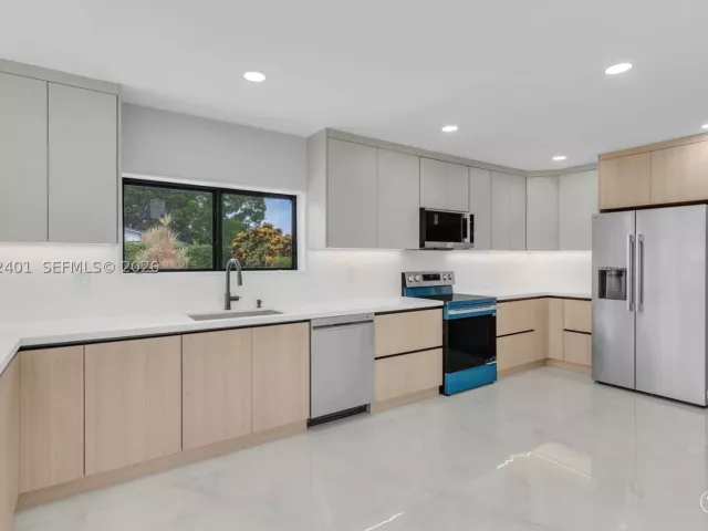 Продажа дома по адресу 17630 SW 108th Ct - фото 8938701