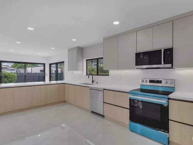 Продажа дома по адресу 17630 SW 108th Ct - фото 8938702