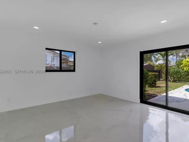 Продажа дома по адресу 17630 SW 108th Ct - фото 8938708