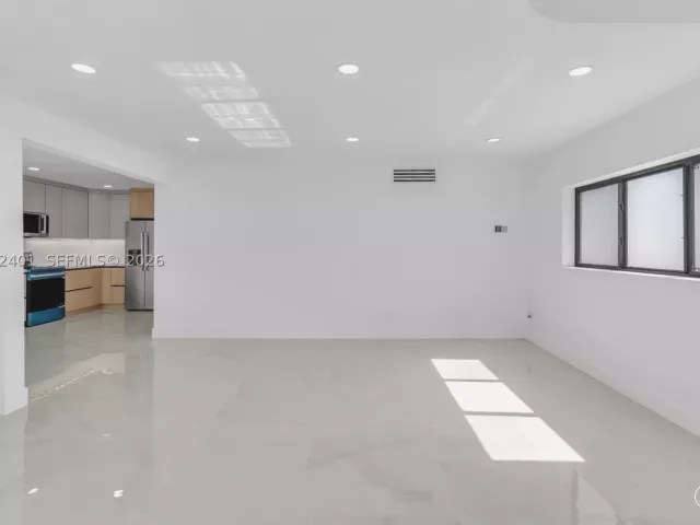 Продажа дома по адресу 17630 SW 108th Ct - фото 8938698