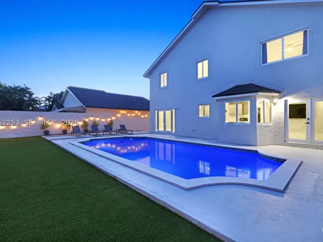 Продажа дома по адресу 9650 SW 9th Ct - фото 8947331