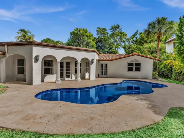 Продажа дома по адресу 898 Azalea Street - фото 9282820