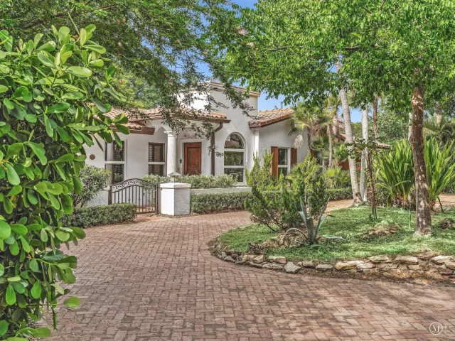 Продажа дома по адресу 898 Azalea Street - фото 9282810