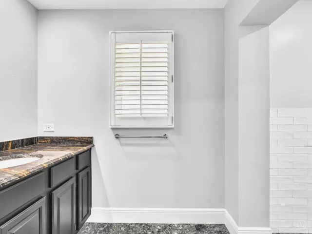 Продажа дома по адресу 898 Azalea Street - фото 9282832