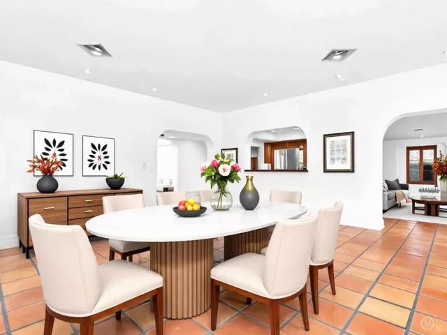 Продажа дома по адресу 898 Azalea Street - фото 9282842