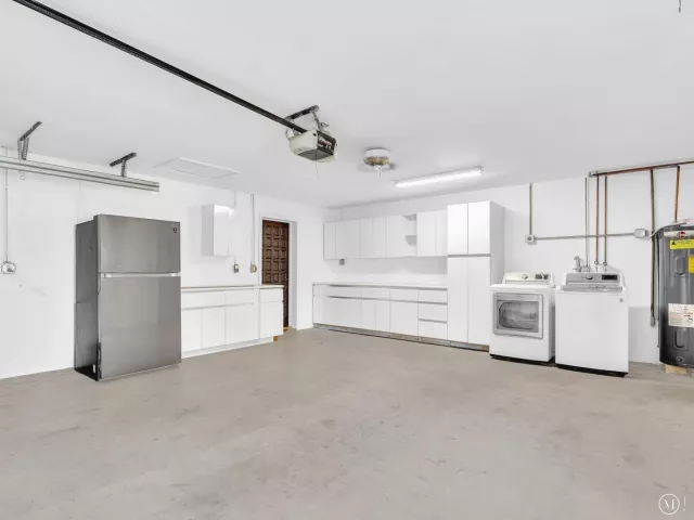 Продажа дома по адресу 898 Azalea Street - фото 9282862