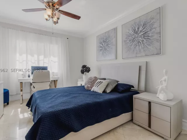 Продажа дома по адресу 2776 SW 143rd Pl - фото 9240923