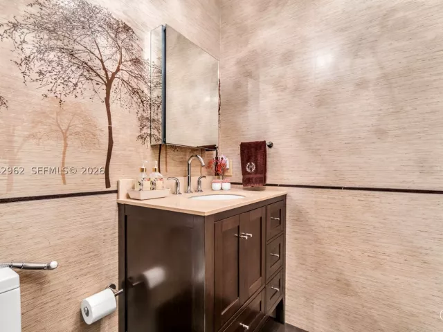 Продажа дома по адресу 2776 SW 143rd Pl - фото 9240927